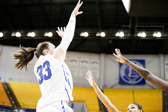 Indiana State Sycamores vs Marquette Golden Eagles
