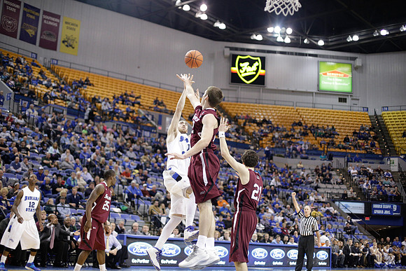 Indiana State Sycamores Men's Basketball Host Southern Illinois Salukis
