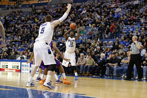 Indiana State Sycamores Men's  Basketball Host Evansville Purple Aces