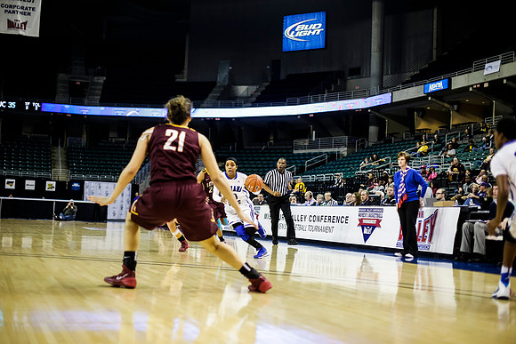 Indiana State Sycamores vs Loyola Ramblers
