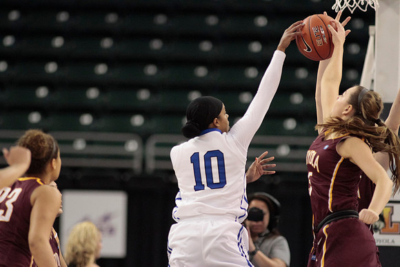 Indiana State Sycamores vs Loyola Ramblers