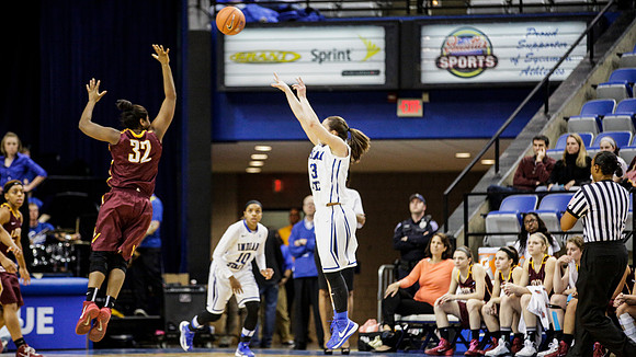 Indiana State Sycamores vs Loyola Ramblers