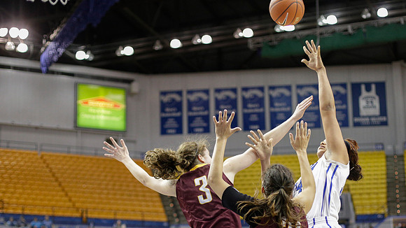 Indiana State Sycamores vs Loyola Ramblers