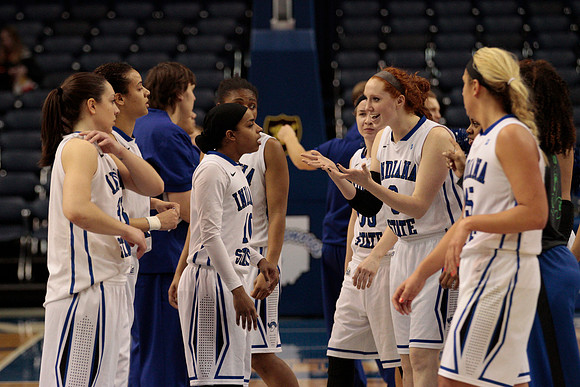 Indiana State Sycamores vs Loyola Ramblers