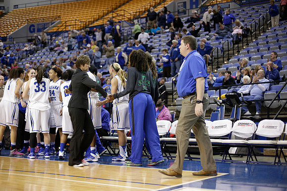 Indiana State Sycamores vs Loyola Ramblers