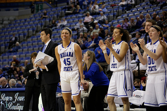 Indiana State Sycamores vs Loyola Ramblers
