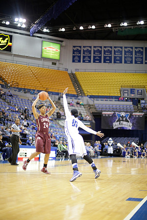 Indiana State Sycamores vs Loyola Ramblers