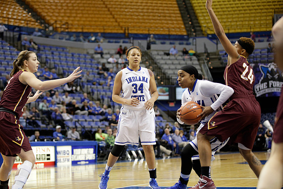 Indiana State Sycamores vs Loyola Ramblers