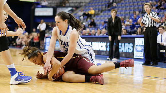 Indiana State Sycamores vs Loyola Ramblers