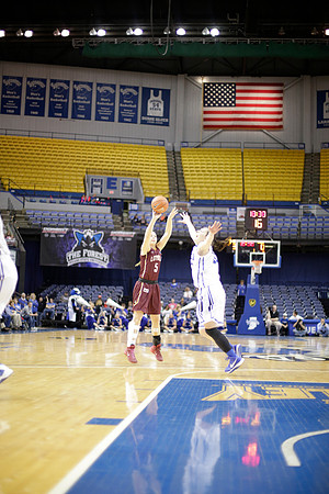 Indiana State Sycamores vs Loyola Ramblers