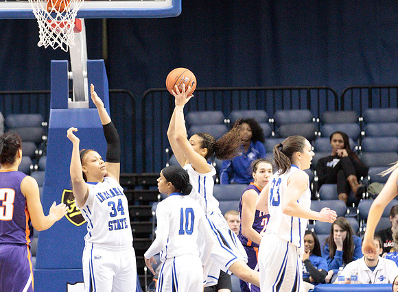 Indiana State Sycamores Women's  Basketball Host Evansville Purple Aces