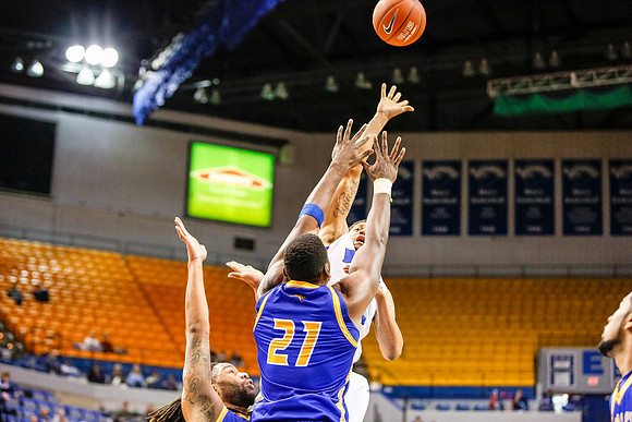 Indiana State University Sycamores vs Missouri-Kansas City Kangaroos