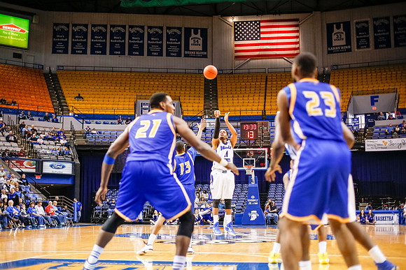 Indiana State University Sycamores vs Missouri-Kansas City Kangaroos