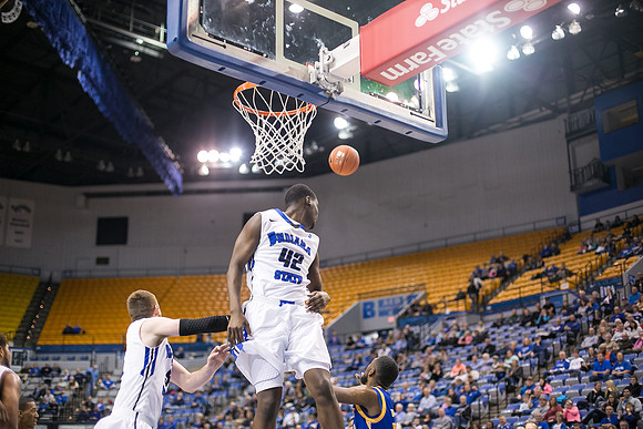 Indiana State University Sycamores vs Missouri-Kansas City Kangaroos