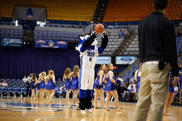 Indiana State University vs UIndy