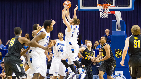 Indiana State Sycamores vs Wichita State Shockers
