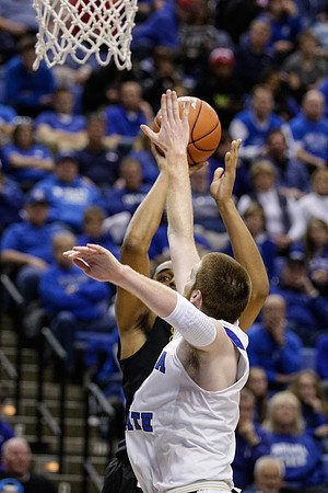 Indiana State Sycamores vs Wichita State Shockers