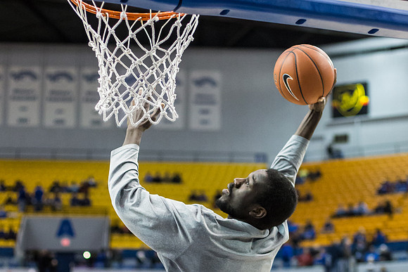 Indiana State Sycamores vs Wichita State Shockers