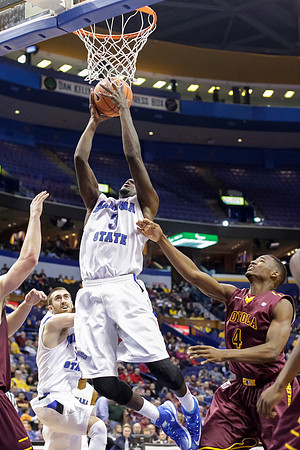 Indiana State Sycamores vs Loyola Ramblers