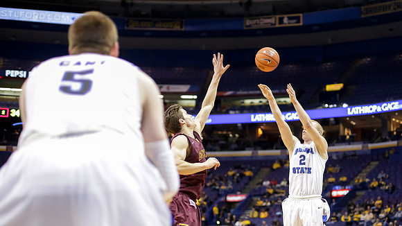 Indiana State Sycamores vs Loyola Ramblers