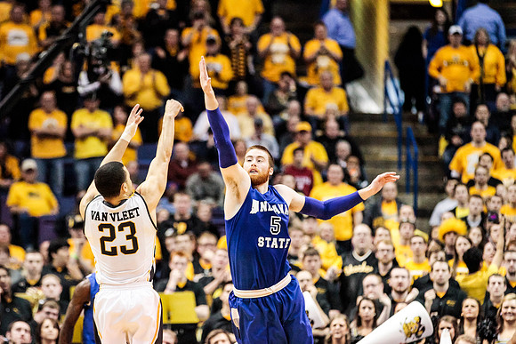 Indiana State Sycamores vs Wichita State Shockers
