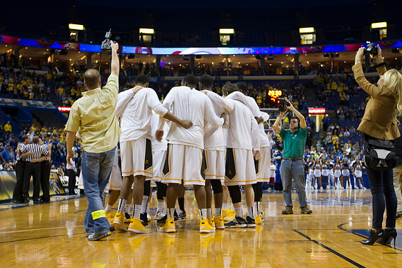 Indiana State Sycamores vs Wichita State Shockers